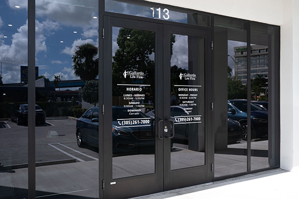 Exterior de Oficina de Gallardo en Hialeah